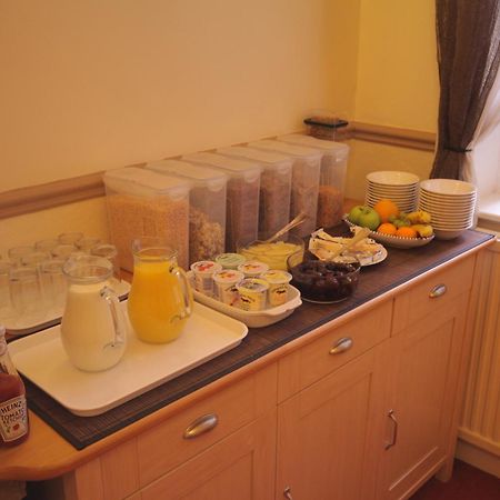 The Dales Bed & Breakfast Harrogate Exterior foto